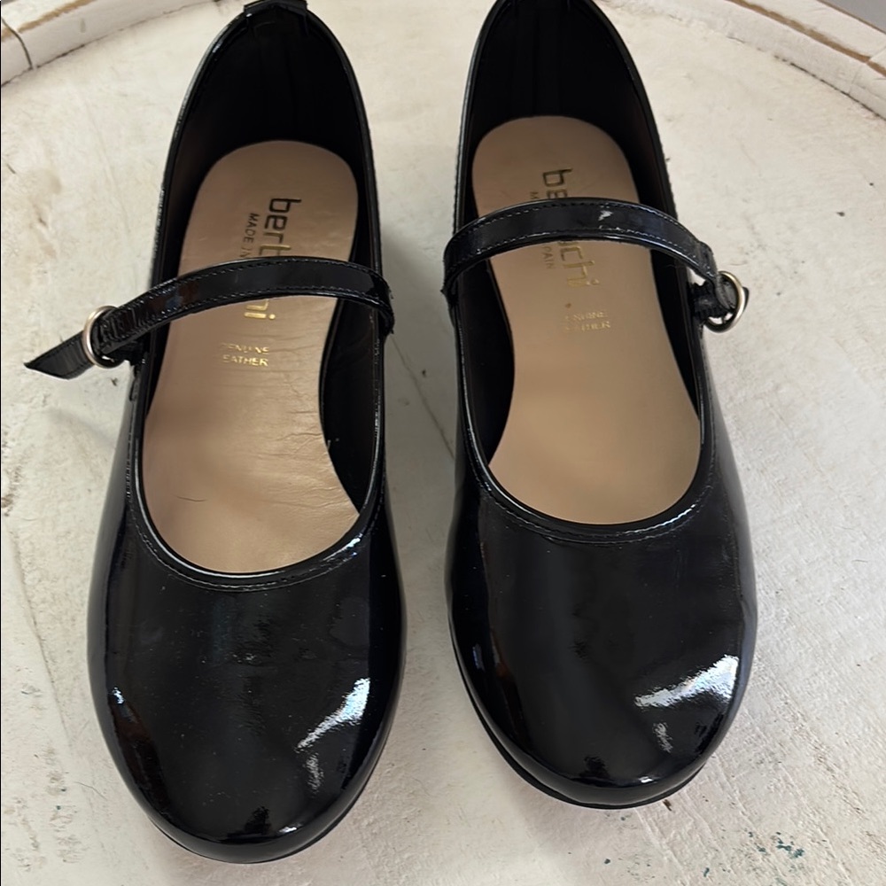 Black Patent Leather Mary Jane Shoes